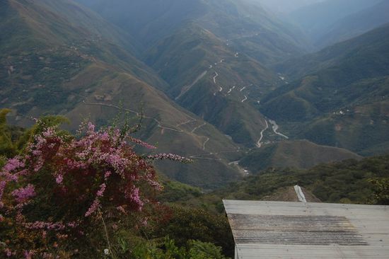 Blick über das Tal, aus dem wir angekommen sind.