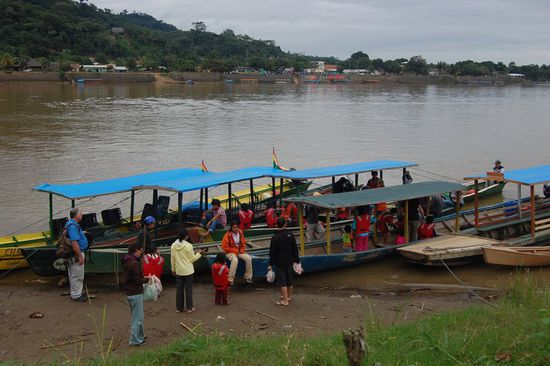 So, unsere Boote sind da, und die Rettungswesten auch.