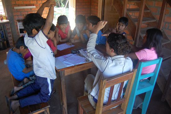 English class with teacher Mimi 