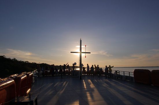 An diesem Punkt bekamen alle am Deck den Mund vor Staunen nicht mehr zu...