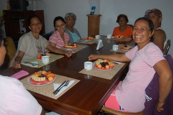 Bisher hats den Patienten geschmeckt, und die Therapien haben auch nicht geschmerzt. Das zeigen doch eindeutig diese strahlenden Gesichter. 