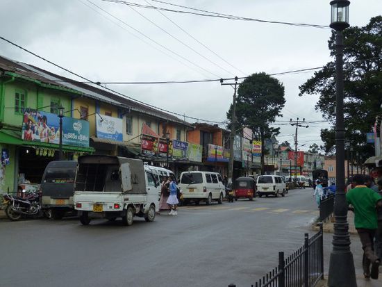 Die "Kandy Road" in Nurelia