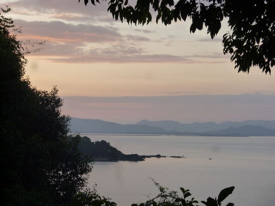 Sonnenaufgang - Blick vom Balkon 