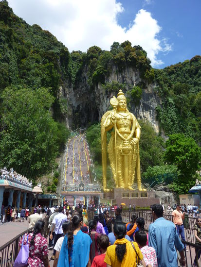 Der Eingang wird "bewacht" von Lord Nadarajah...