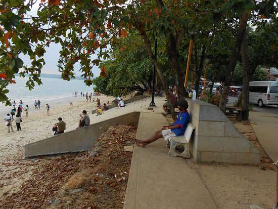 Strand in AoNang (keine hübsche Ecke - sicher gibt es irgendwo schönere)
