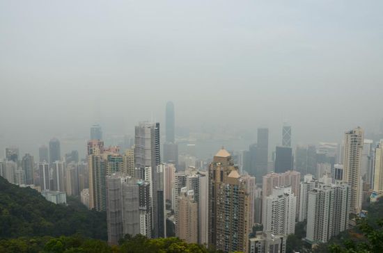 Blick vom Peak auf die Hongkong-Island......soweit etwas zu sehen ist 