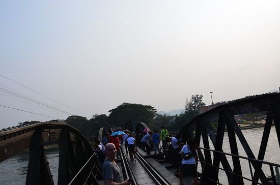 ...auch wir gingen (natürlich!) über die Brücke