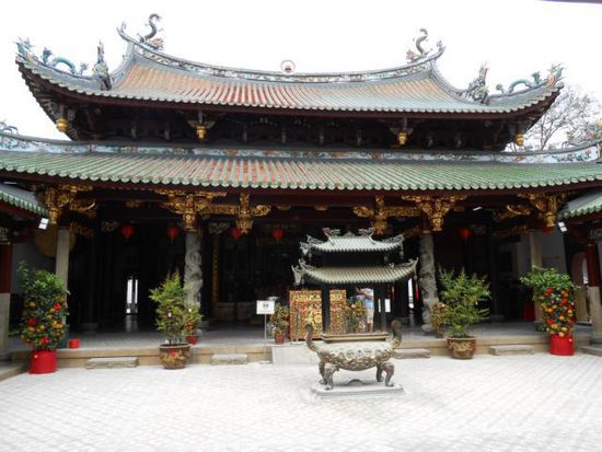 ..chinesischer Tempel auf unserem "Stadtspaziergang"...