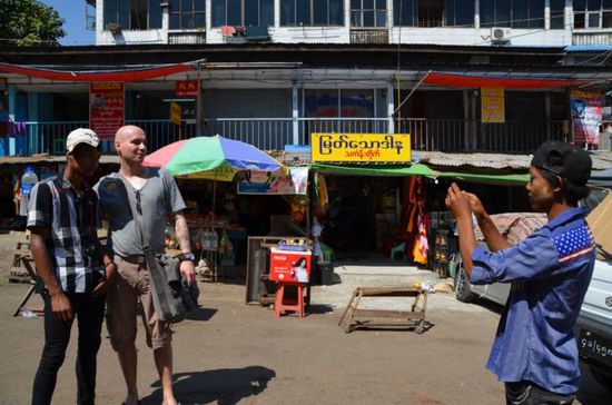 ...die Kids wollten unbedingt ein Foto mit Ulf.... 