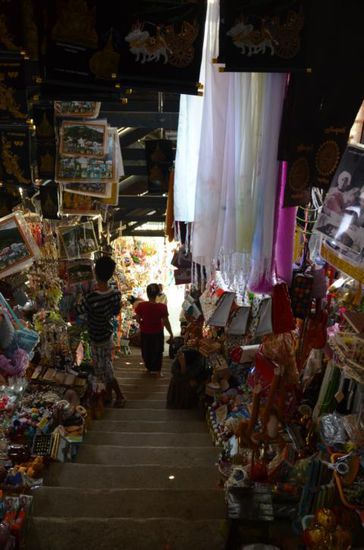 Überall gibt es etwas zu kaufen.....