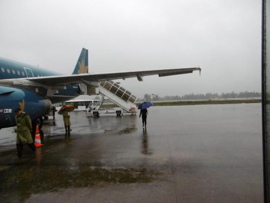 ...Ankunft Hue bei üblem Regen...