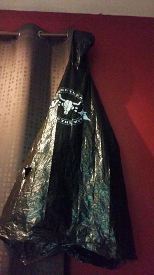 Der kostbare Umhang hat nur bedingt geholfen... 