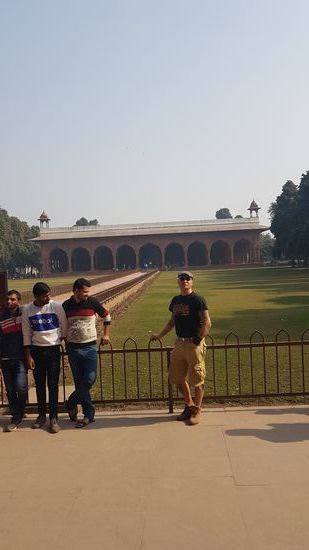 Ulf wollte mit denen nicht aufs Bild und ist extra etwas abgerückt - fanden sie wohl etwas merkwürdig   