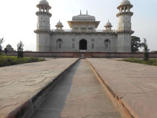 Baby Taj - Erbauer war der Großvater von Mumtaz Mahal, für die das Taj Mahal erbaut wurde