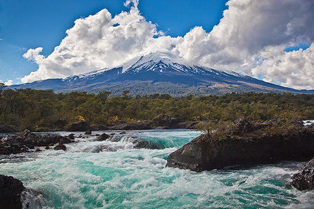 Petrohue Wasserfälle im HG Vulkan Osorno