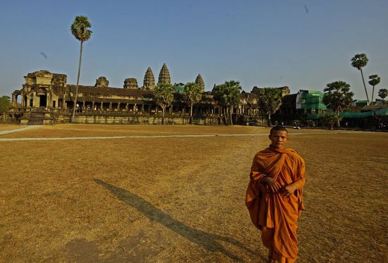 Angkor Wat mit erster Außenmauer