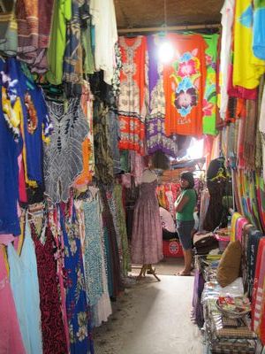 Markt in Ubud ! Du wolle kaufe ??