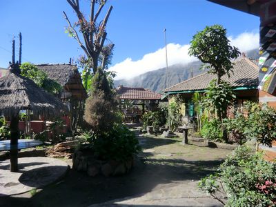Yoschies Guesthouse - der Garten