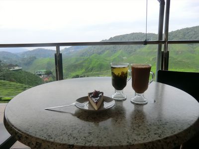 Hier genossen wir einen traumhaften Ausblick und es gab Frühstück mit frischem TEE !