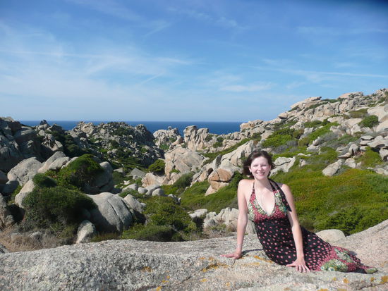 Capo Testa...hat schöne Strände und Kraxelbuchten, die man am besten von einem dieser unglaublich beeindruckenden Steine sehen kann.