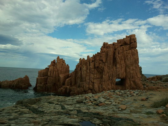 Die roten Felsen vor Arbatax.