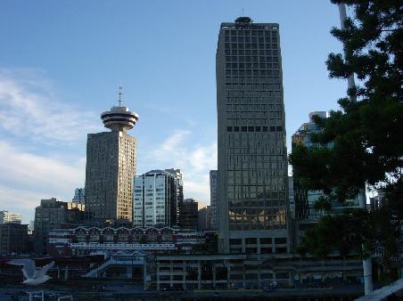 Und der Lookout Tower, der auf ein Hochhaus draufgebaut wurde. Ist mit 180m hoeher als er aussieht.
