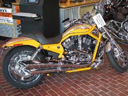 V-Rod Screaming Eagle.
Da gibts nichts mehr zu verbessern!