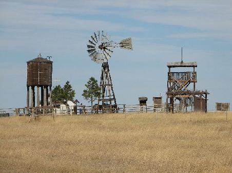 Irgendwo unterwegs. Ich glaube in Saouth Dakota. John Wayne laesst gruessen.
