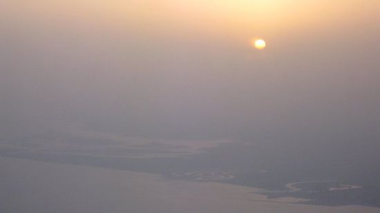 Morgens um 6 Uhr in Duabi angekommen und mit dem Taxi zur Dubai Mall gefahren.