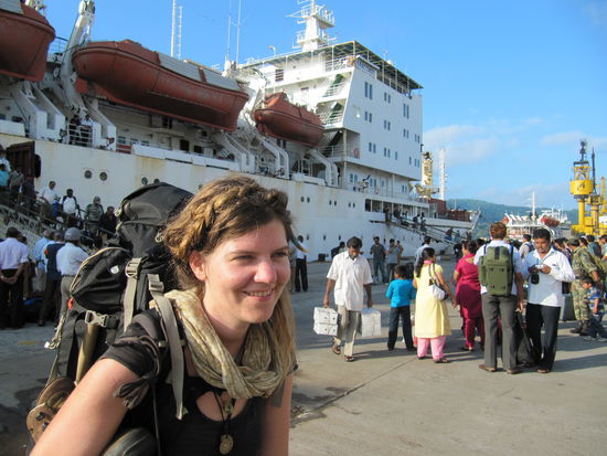 Als wir in Port Blair ankommen sind wir dennoch sichtlich erleichtert...