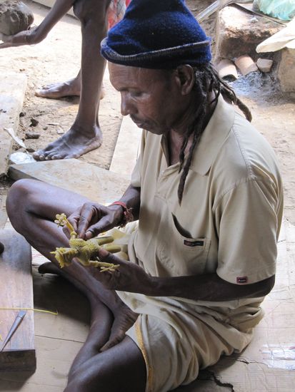 Ornamente aus Spaghetti.