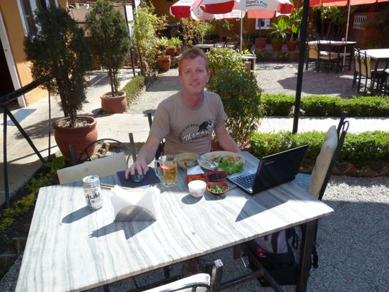 Wenn nicht gerade der Generator läuft ist es traumhaft im Hankook Sarang Korean Garden(Free WIFI)