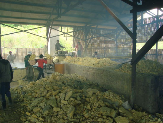 In der Schwefelfabrik