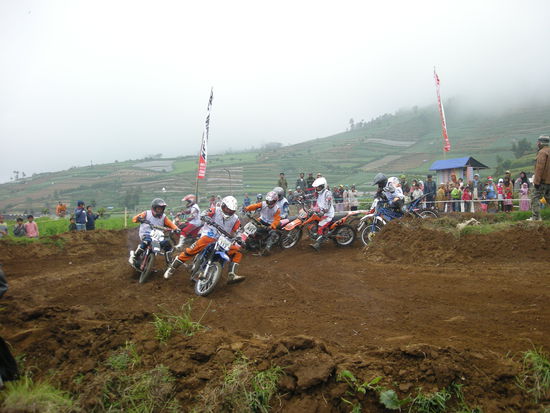 Spannendes Rennen auch wenn wir den Kommentator nicht verstanden haben 