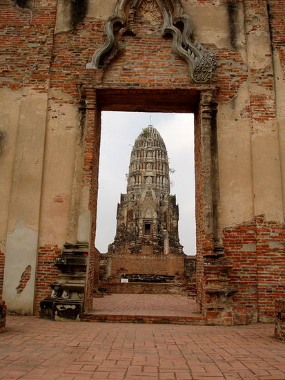 Wat Ratchaburana