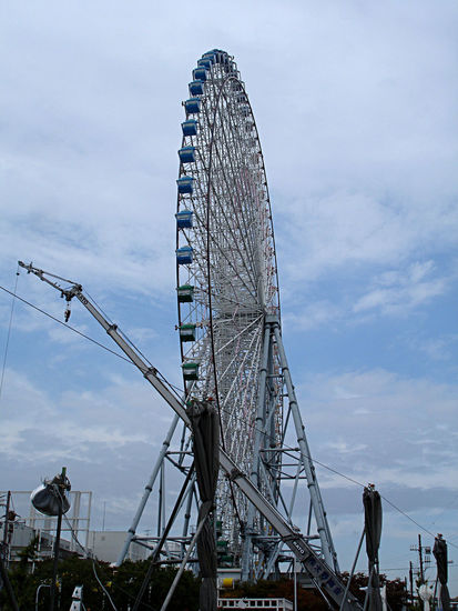 Riesenrad Osaka. Nach dem in Singapore zur Zeit das zweitgrößte der Welt.