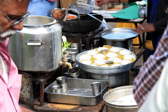 Typischer Kaffee- und Essensstand