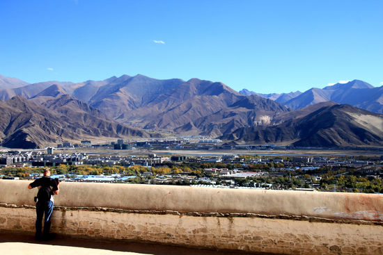 Kloster Drepung - schöner Blick auf das Tal von Lhasa