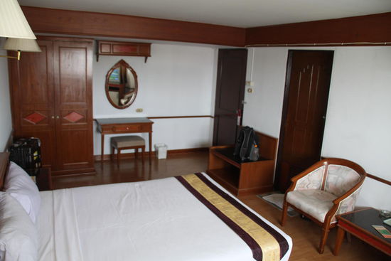 Ich habe gedacht, ich hätte ein Foto vom Pool gemacht, aber das habe ich wohl doch vergessen