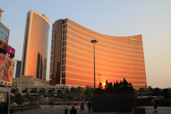 Aber am elegantesten dürfte doch das Wynn sein. Die hoteleigene Shoppinmall beherbergt nur das Feinste vom Feinen.