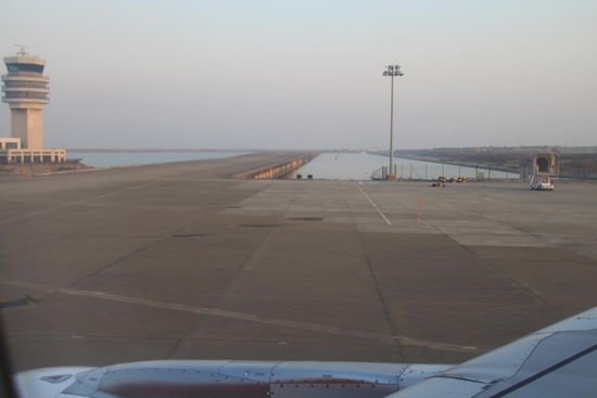 Da geht es raus zur Start-/Landebahn