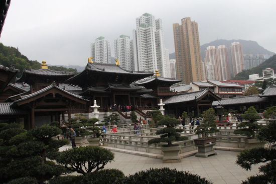 Die ChiLin Nunnery ist interessanterweise ein ganz neuer Tempel - erst 2001 gebaut, aber bei den Hongkongern sehr beliebt.