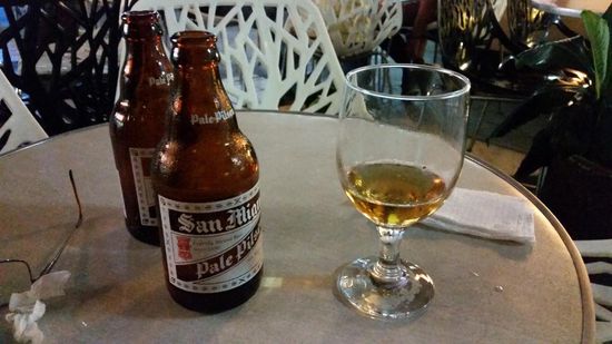 und da hab ich schon einen guten Teil vom Brandy getrunken bis ich auf die Idee kam, das Foto zu machen.