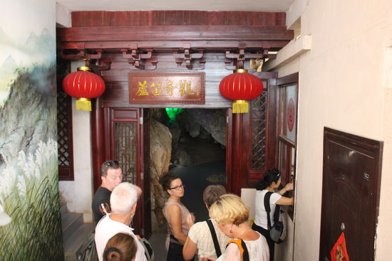 "Ausländer"eingang zur Höhle