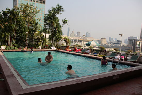 Oberer Pool - mehr zum Sonnenbaden