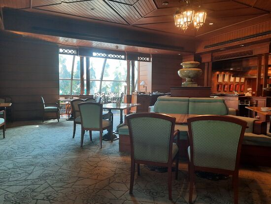 Ziemlich leer beim Frühstück