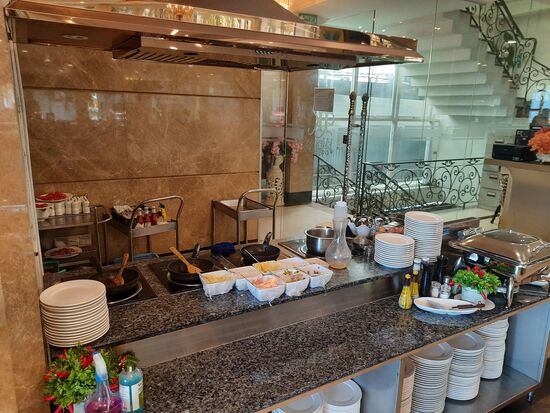 Frühstück im Empress, die Eierstation