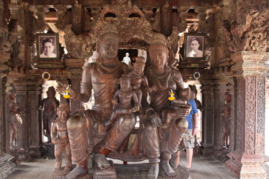 Auf den Fotos sind der Eigentümer und seine Frau