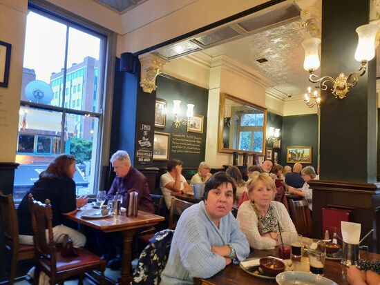 Speisesaal im ersten Stock