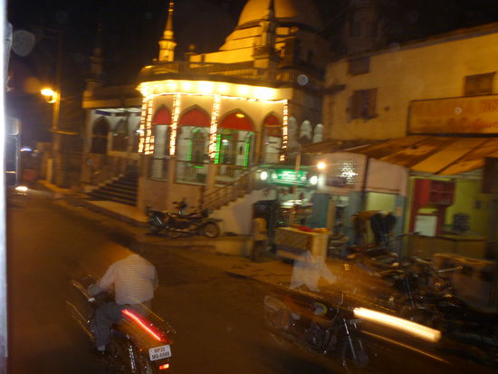 Tempel in der Vorstadt von Jabalpur